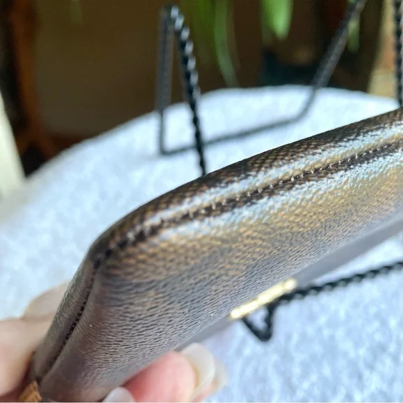 Coach  Signature Canvas Corner Zip Wristlet Brown Red red lining in EUC - Picture 4 of 9